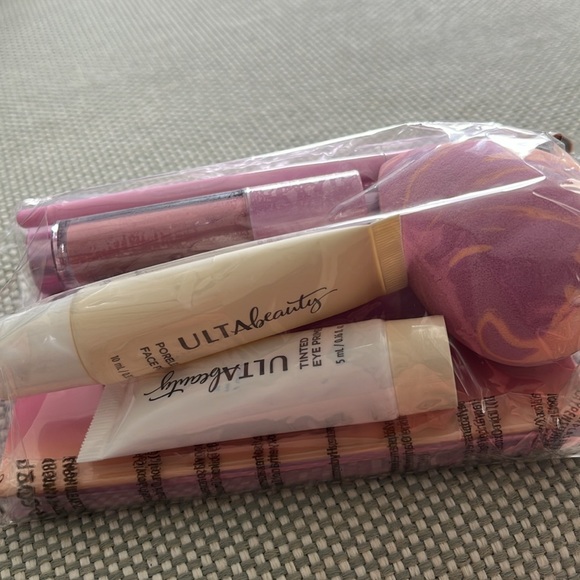 Brand New Ulta 11pc makeup set in Bag - Picture 2 of 5